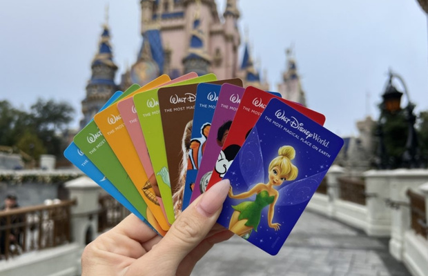 Chi ph&iacute; v&eacute; tham quan Walt Disney World