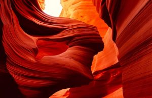Antelope Canyon – Tuyệt Tác Ánh Sáng Và Sa Thạch Giữa Sa Mạc Arizona