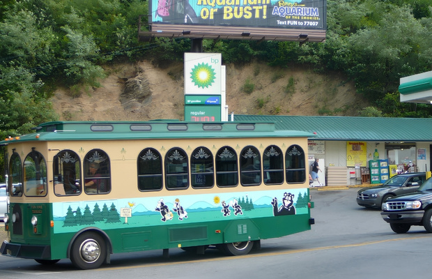 Mẹo di chuyển đến c&ocirc;ng vi&ecirc;n Dollywood dễ d&agrave;ng nhất
