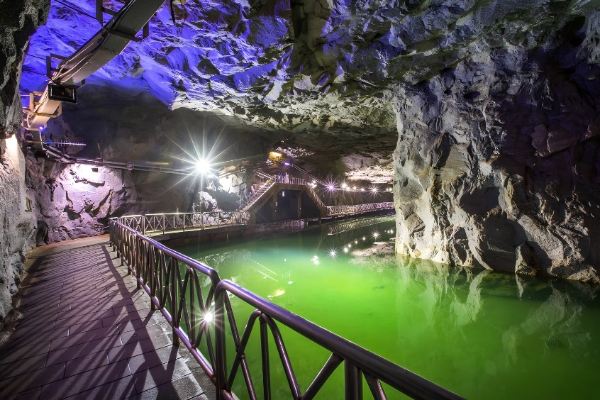 Đường hầm Zhaishan (Zhaishan Tunnel) một trong những địa điểm kh&ocirc;ng thể bỏ lỡ khi đến Kinmen Đ&agrave;i Loan  (Nguồn: Internet)