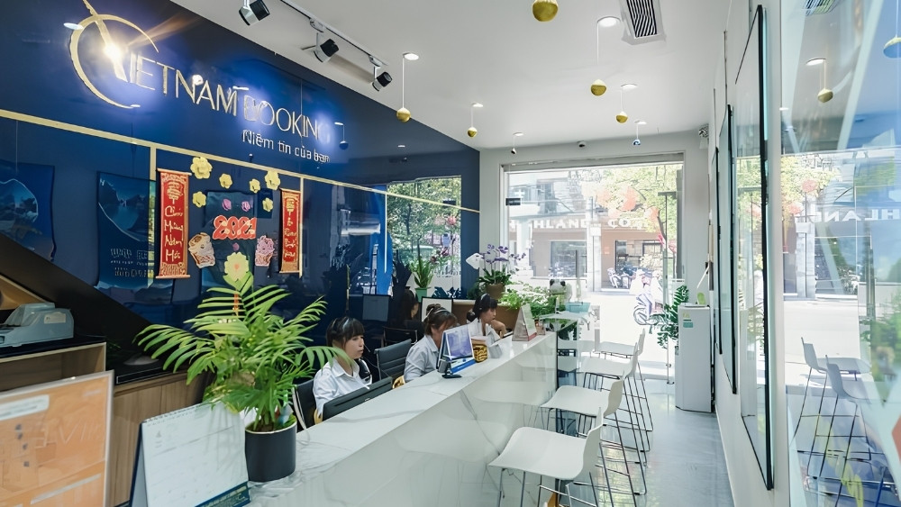 H&igrave;nh ảnh ph&ograve;ng v&eacute; Vietnam Booking nơi xử l&yacute; mọi rủi ro&nbsp;
