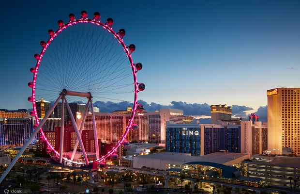 V&ograve;ng xoay High Roller về đ&ecirc;m