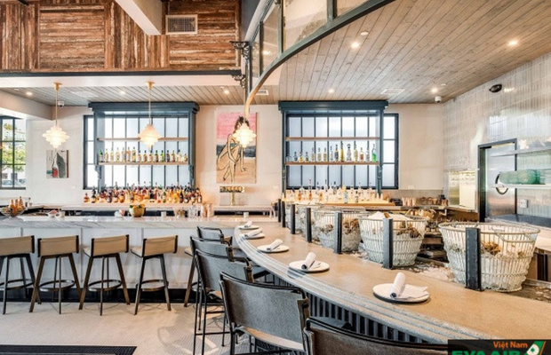 Nh&agrave; h&agrave;ng hải sản ven Vịnh San Diego