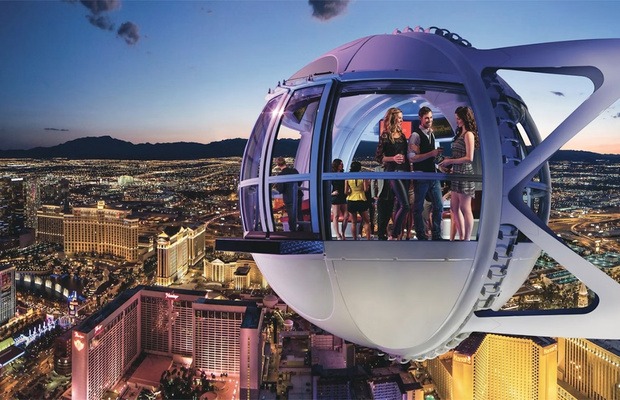 Khoang cabin High Roller tại Las Vegas về đ&ecirc;m