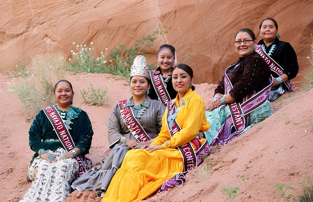 Cuộc sống hiện đại của người Navajo b&ecirc;n cạnh những gi&aacute; trị truyền thống được g&igrave;n giữ qua nhiều thế hệ