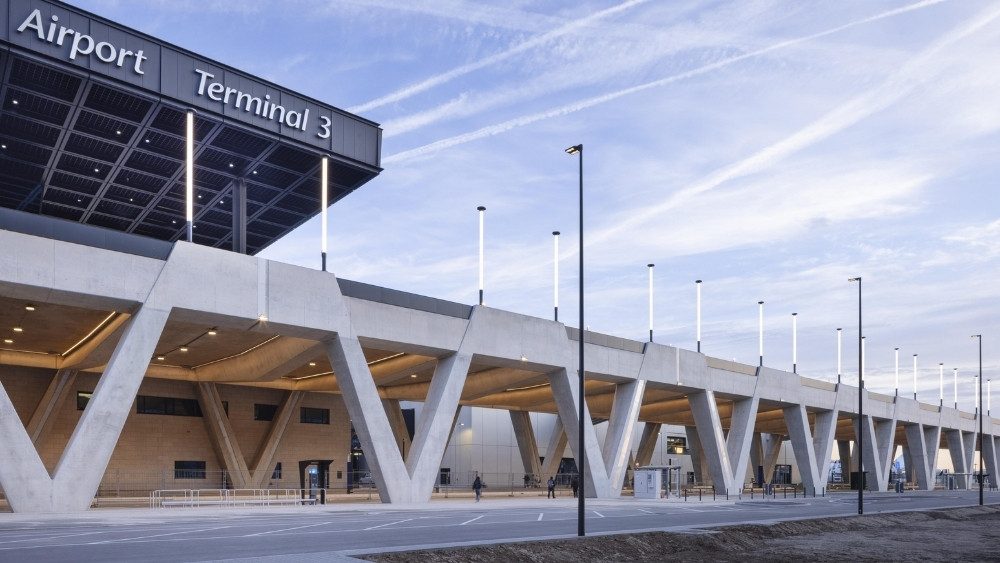 Kiến tr&uacute;c Terminal 3 tại s&acirc;n bay Frankfurt