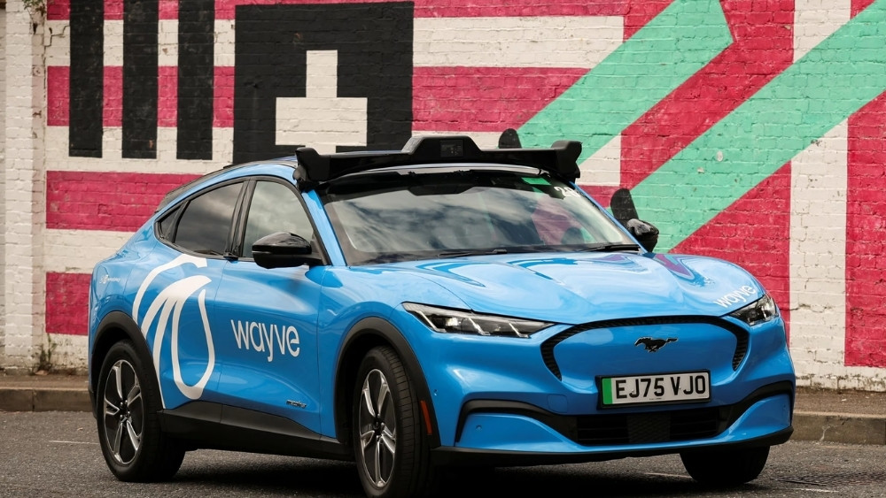 Uber v&agrave; c&aacute;c dịch vụ xe c&ocirc;ng nghệ ng&agrave;y c&agrave;ng phổ biến tại s&acirc;n bay Heathrow nhờ t&iacute;nh tiện lợi v&agrave; minh bạch về gi&aacute; cước 