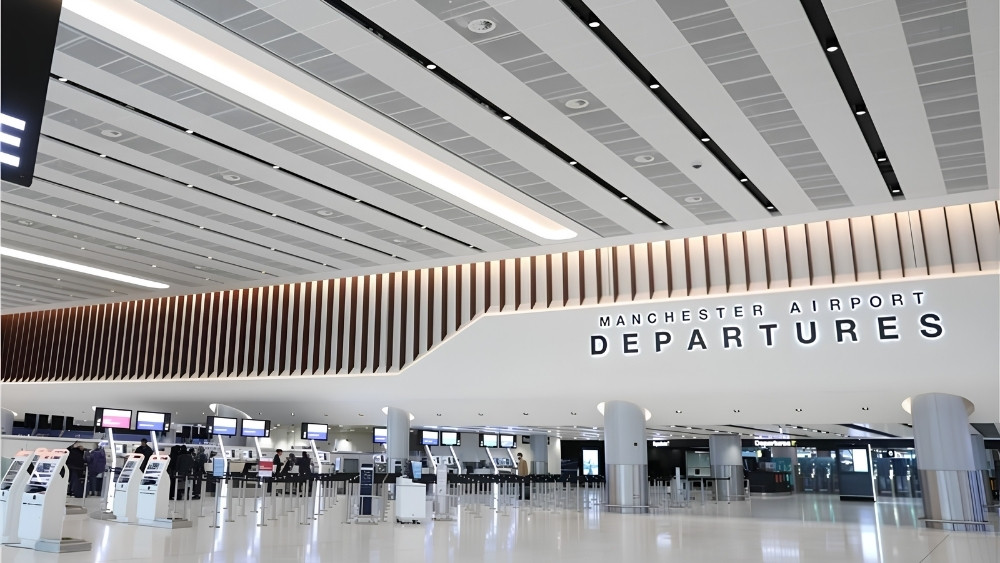 Nh&agrave; ga hiện đại tại s&acirc;n bay Manchester