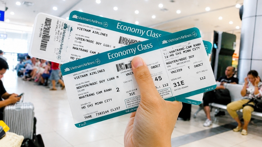 v&eacute; m&aacute;y bay đi từ Nha Trang đến TP. Hồ Ch&iacute; Minh