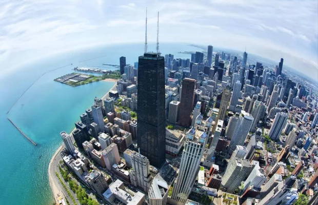 Tầm nh&igrave;n bao qu&aacute;t to&agrave;n cảnh th&agrave;nh phố Chicago từ độ cao hơn 400 m&eacute;t