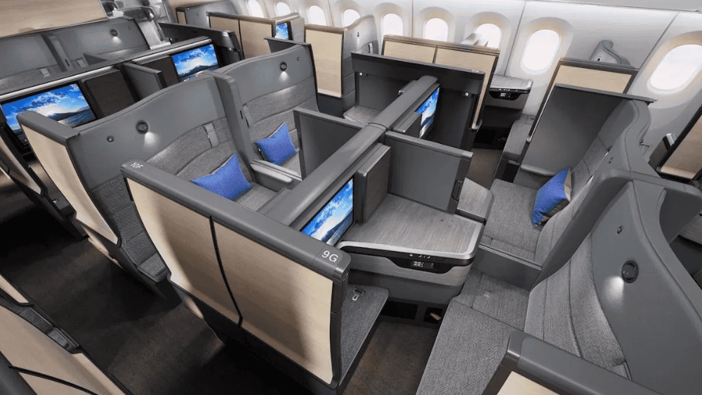 Cabin "The Room" sang trọng thuộc hạng ghế Business Class của ANA 