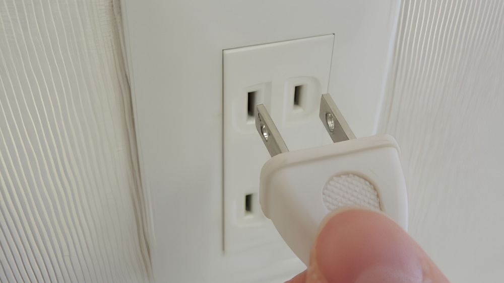 Ổ cắm điện Nhật Bản v&agrave; bộ chuyển đổi Adapter
