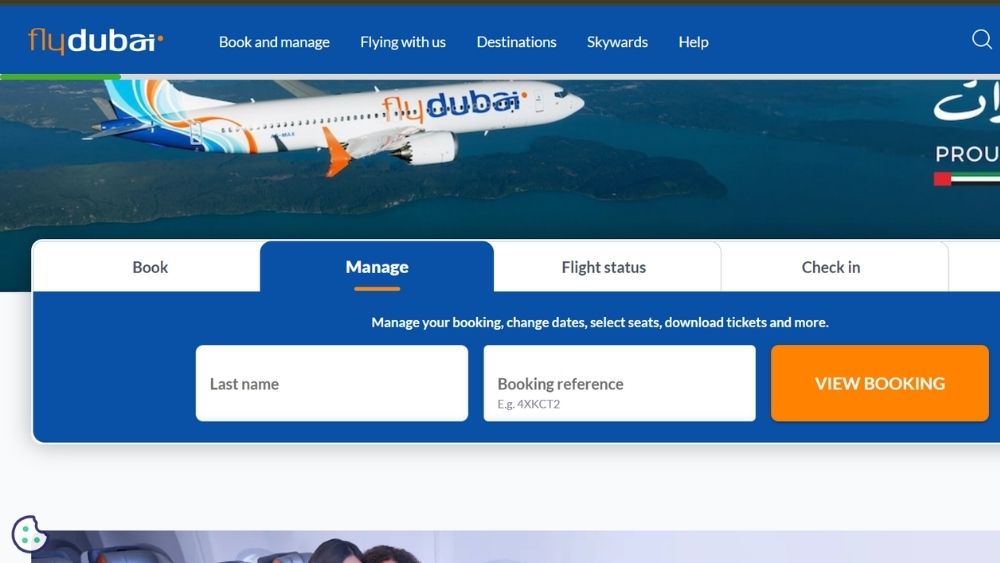 Thao t&aacute;c đổi v&eacute; ngay tr&ecirc;n trang chủ của Flydubai