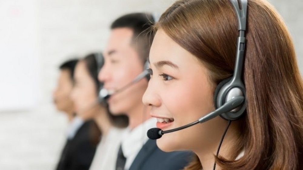 Đổi v&eacute; qua đại l&yacute; gi&uacute;p h&agrave;nh kh&aacute;ch tiết kiệm thời gian v&agrave; hạn chế rủi ro thao t&aacute;c sai
