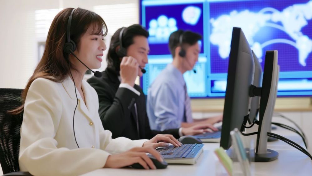 C&aacute;c đại l&yacute; hỗ trợ kiểm tra điều kiện v&eacute; v&agrave; b&aacute;o gi&aacute; thay đổi lịch tr&igrave;nh minh bạch