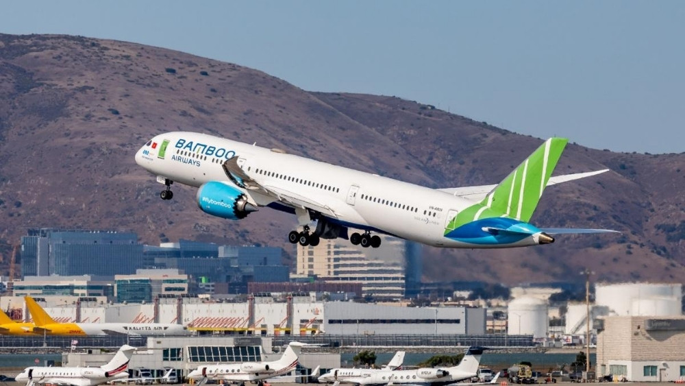 M&aacute;y bay  Bamboo Airways
