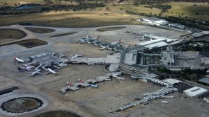 Sân bay Melbourne: Nhà ga, di chuyển và hoàn thuế
