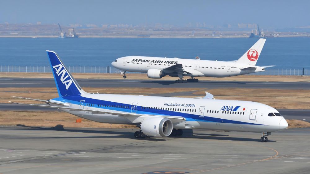 Japan Airlines (JAL) v&agrave; ANA (All Nippon Airways)