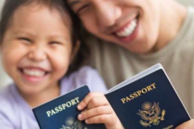 Trẻ em c&oacute; hai quốc tịch cần sử dụng đ&uacute;ng hộ chiếu đ&atilde; lựa chọn cho to&agrave;n bộ h&agrave;nh tr&igrave;nh