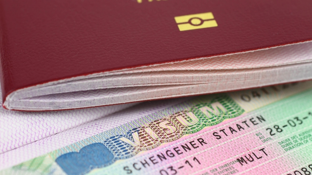 Hộ chiếu v&agrave; visa Schengen đi du lịch Innsbruck &Aacute;o