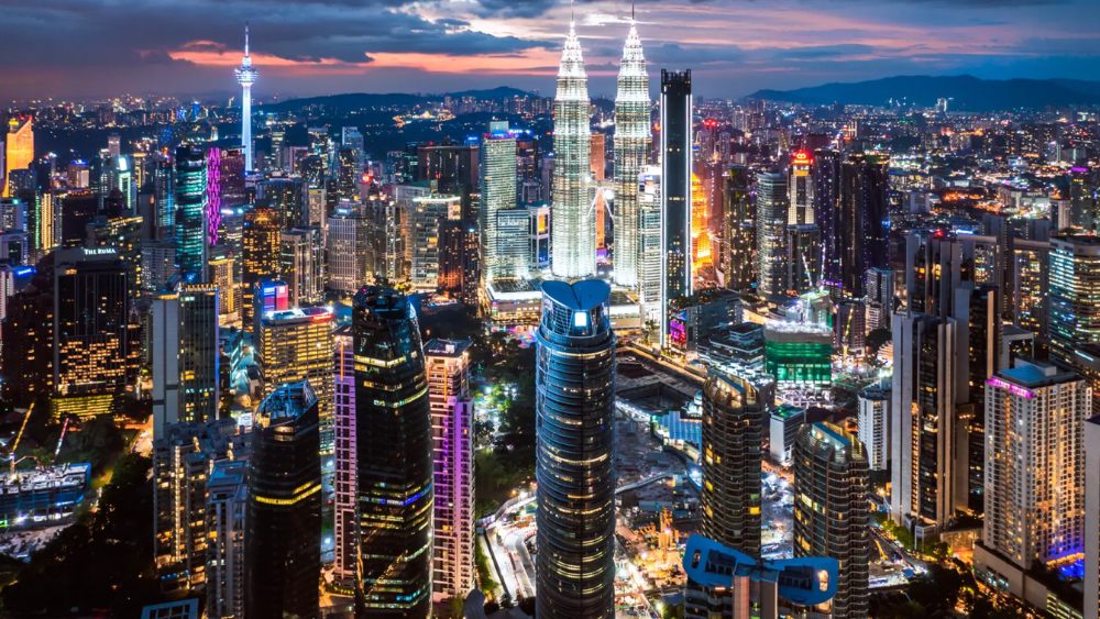 v&eacute; m&aacute;y bay từ nha trang đi kuala lumpur 
