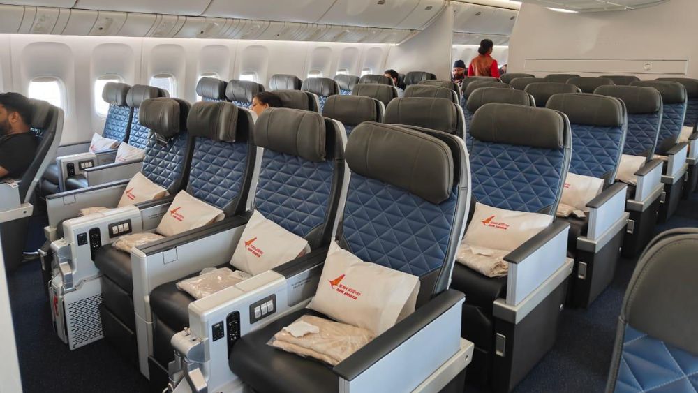 hạng Phổ th&ocirc;ng cao cấp tr&ecirc;n t&agrave;u bay Air India