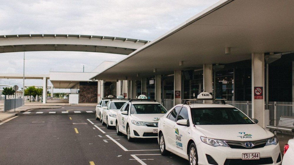c&aacute;c h&atilde;ng h&agrave;ng kh&ocirc;ng tại Cairns Airport