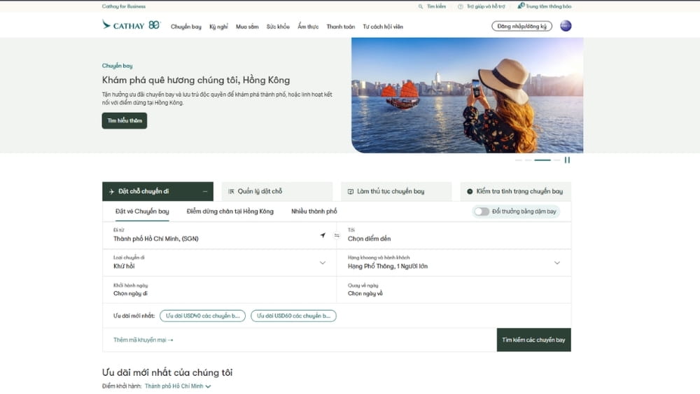 H&agrave;nh kh&aacute;ch c&oacute; thể đặt v&eacute; m&aacute;y bay tr&ecirc;n website của h&atilde;ng